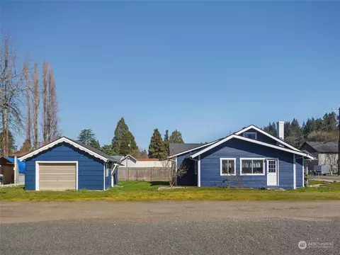 Exterior - 809 SE 1st St, Winlock, WA 98596 photo 6 of 6