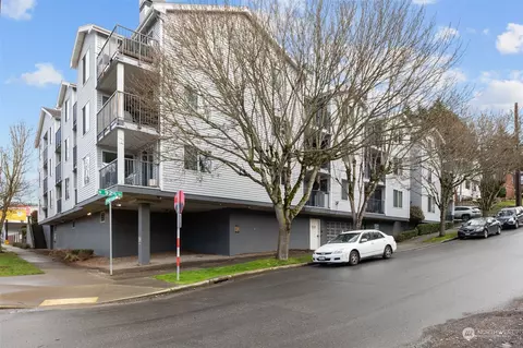 9200 Greenwood Ave N #306, Seattle, WA 98103