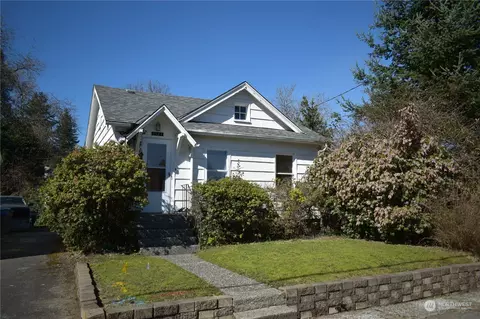 1127 Pennsylvania Ave, Bremerton, WA 98337