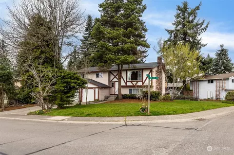 12842 NE 135th St, Kirkland, WA 98034