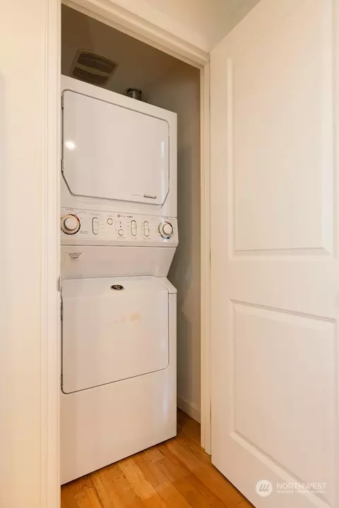 1817 24th Ave #B, Seattle, WA 98122 photo 13