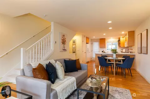 1817 24th Ave #B, Seattle, WA 98122 photo 6