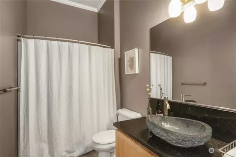 Bath - 10617 NE 173rd Pl, Bothell, WA 98011 photo 1 of 5