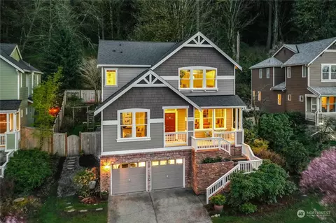 Exterior - 10617 NE 173rd Pl, Bothell, WA 98011 photo 2 of 9
