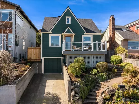 3835 33rd Ave SW, Seattle, WA 98126