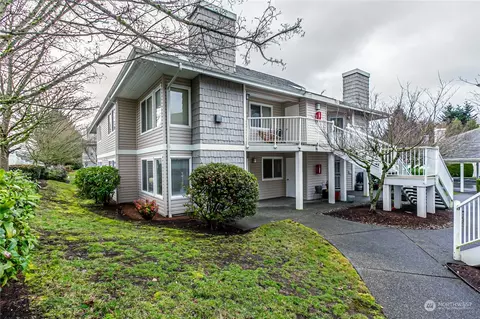 11130 SE 208th St #G104, Kent, WA 98031