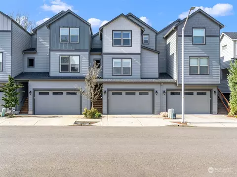 127 Loganberry Ct, Woodland, WA 98674