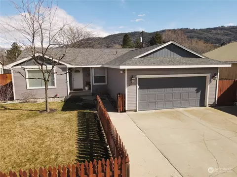 611 Main St, Oroville, WA 98844