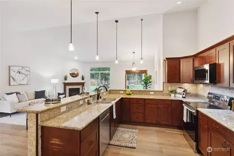 Kitchen - 8943 Fox Ridge Ln SE, Olympia, WA 98513 photo 3 of 7