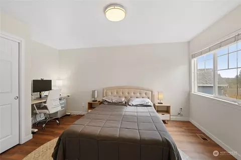 Bedroom - 107 202nd St SE, Bothell, WA 98012 photo 5 of 5