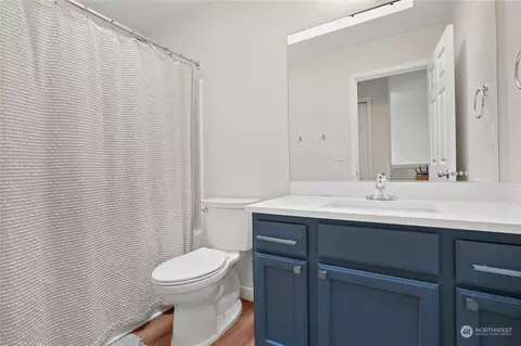 Bath - 107 202nd St SE, Bothell, WA 98012 photo 4 of 4