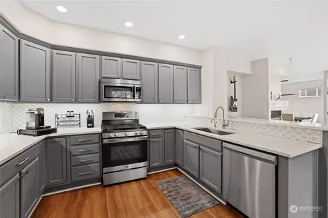 Kitchen - 107 202nd St SE, Bothell, WA 98012 photo 2 of 3