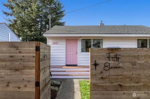 4011 19th Ave SW, Seattle, WA 98106