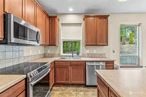 Kitchen - 145 Ruby Pl, Kelso, WA 98626 photo 1 of 4