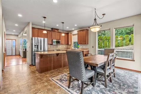 Dining - 145 Ruby Pl, Kelso, WA 98626 photo 1 of 2
