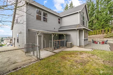 Exterior - 145 Ruby Pl, Kelso, WA 98626 photo 7 of 8