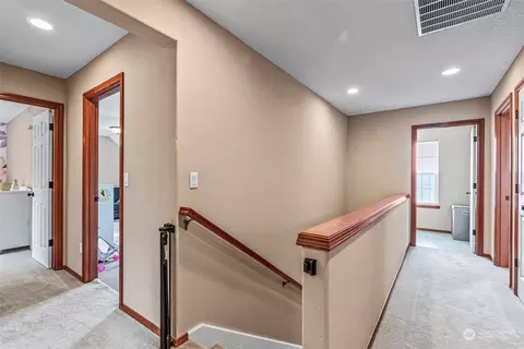 Entry Way - 145 Ruby Pl, Kelso, WA 98626 photo 5 of 5
