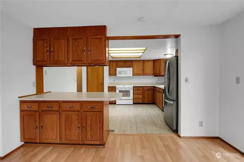 Kitchen - 13205 60th Dr SE, Everett, WA 98208 photo 2 of 3