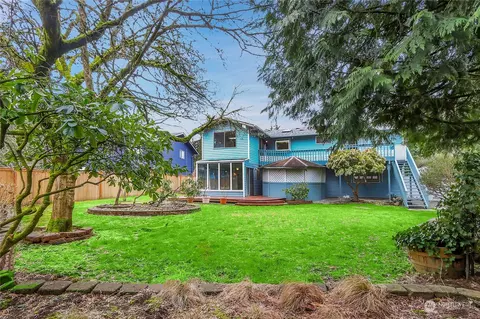 Exterior - 13205 60th Dr SE, Everett, WA 98208 photo 6 of 7