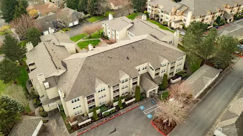 4109 224th Ln SE #103, Issaquah, WA 98029