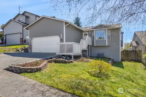 1011 Lake Crest Dr, Snohomish, WA 98290