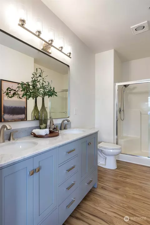Bath - 14915 38th Dr SE #E3009, Bothell, WA 98012 photo 2 of 2