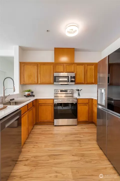 Kitchen - 14915 38th Dr SE #E3009, Bothell, WA 98012 photo 2 of 4