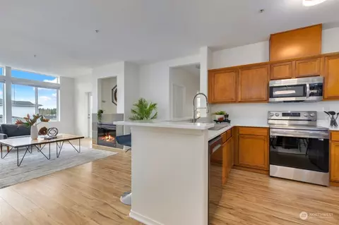 Kitchen - 14915 38th Dr SE #E3009, Bothell, WA 98012 photo 1 of 4