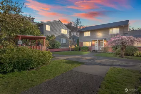 901 N Forest St #128, Bellingham, WA 98225