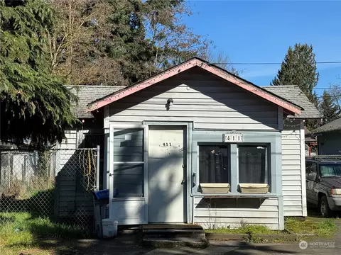411 Rosewood St, Kelso, WA 98626