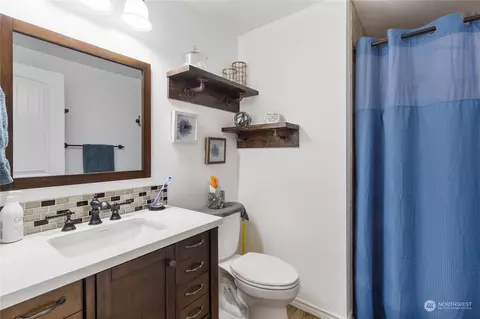 Bath - 407 189th Street Ct E, Spanaway, WA 98387 photo 1 of 2