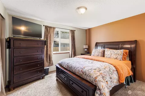Bedroom - 407 189th Street Ct E, Spanaway, WA 98387 photo 3 of 4