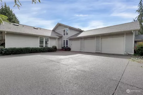 26006 9th Avenue Ct E, Spanaway, WA 98387