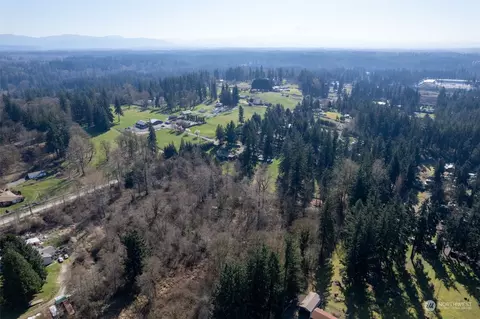 298 Nn 148th Ave SE, Kent, WA 98042