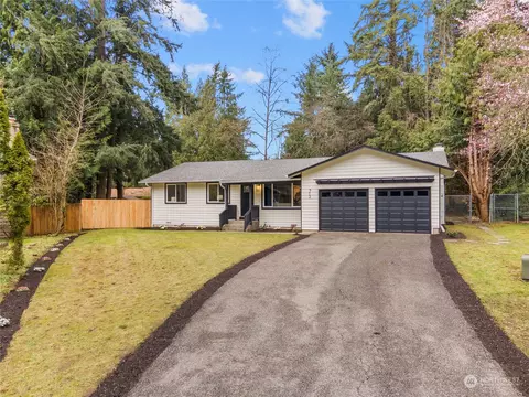 713 216th Pl NE, Sammamish, WA 98074