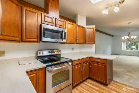919 243rd St SW, Bothell, WA 98021 photo 4