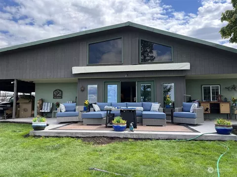 2006 W Marina Dr, Moses Lake, WA 98837