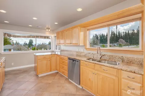 Kitchen - 1318 50th St SE, Everett, WA 98203 photo 3 of 3