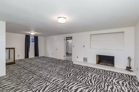 Bedroom - 1318 50th St SE, Everett, WA 98203 photo 2 of 2