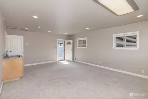 Living - 1318 50th St SE, Everett, WA 98203 photo 3 of 3