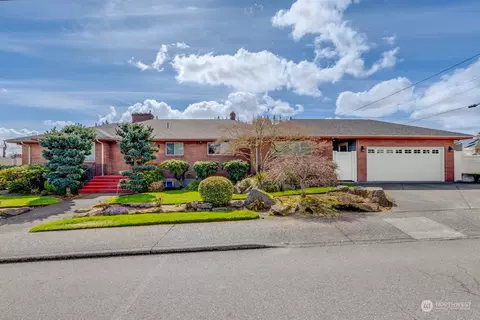 1318 50th St SE, Everett, WA 98203