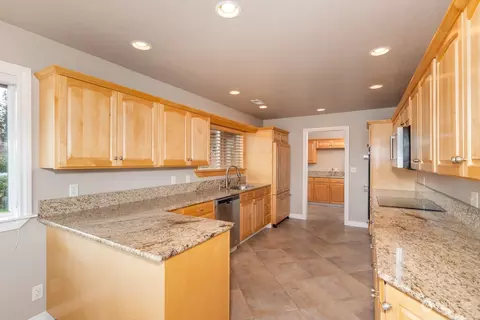 Kitchen - 1318 50th St SE, Everett, WA 98203 photo 1 of 3