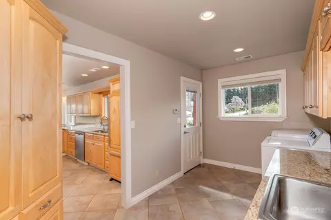 Other - 1318 50th St SE, Everett, WA 98203 photo 6 of 10