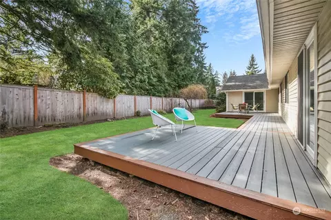 Exterior - 1828 142nd St SE, Mill Creek, WA 98012 photo 5 of 9