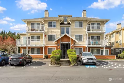564 225th Ln NE #A204, Sammamish, WA 98074