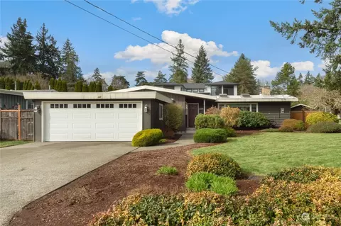 1205 165th Ave SE, Bellevue, WA 98009