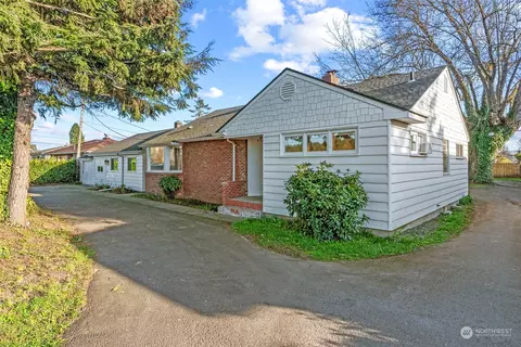 2817 Ocean Beach Hwy, Longview, WA 98632