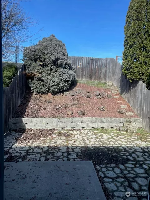 Exterior - 264 NW Clay Ct, Pullman, WA 99163 photo 2 of 4