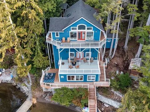 33450 E Tree Bark Ln, Mount Vernon, WA 98274