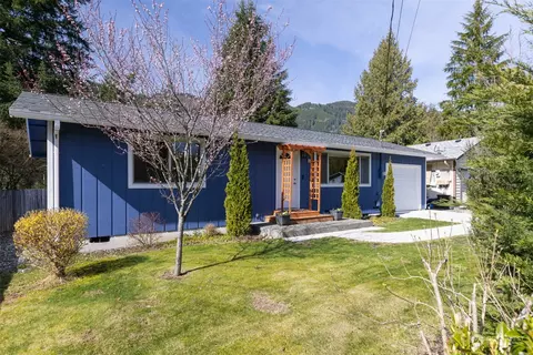 439 Vine Maple Way, Sedro Woolley, WA 98284